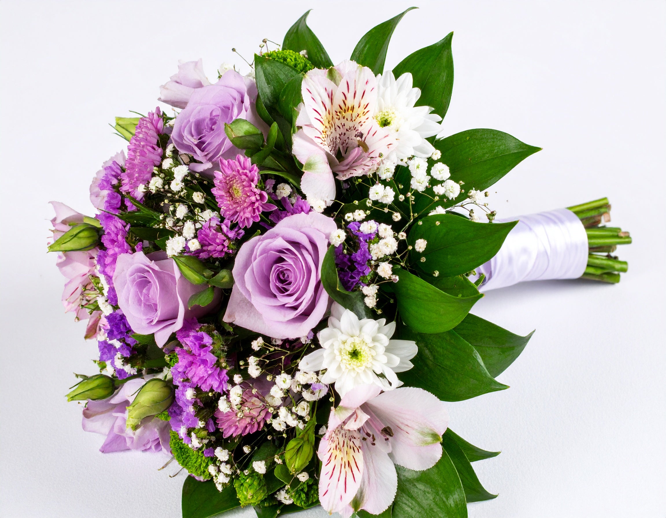 SINCERELY YOURS BRIDESMAID BOUQUET