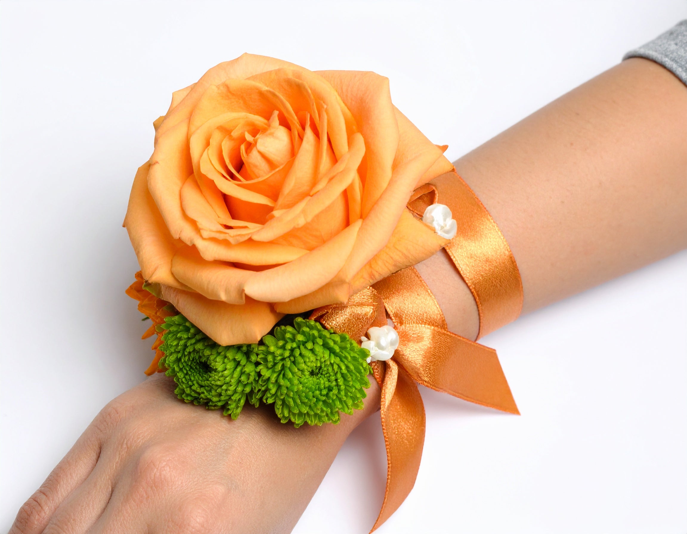 SUN KISSED WEDDING CORSAGE