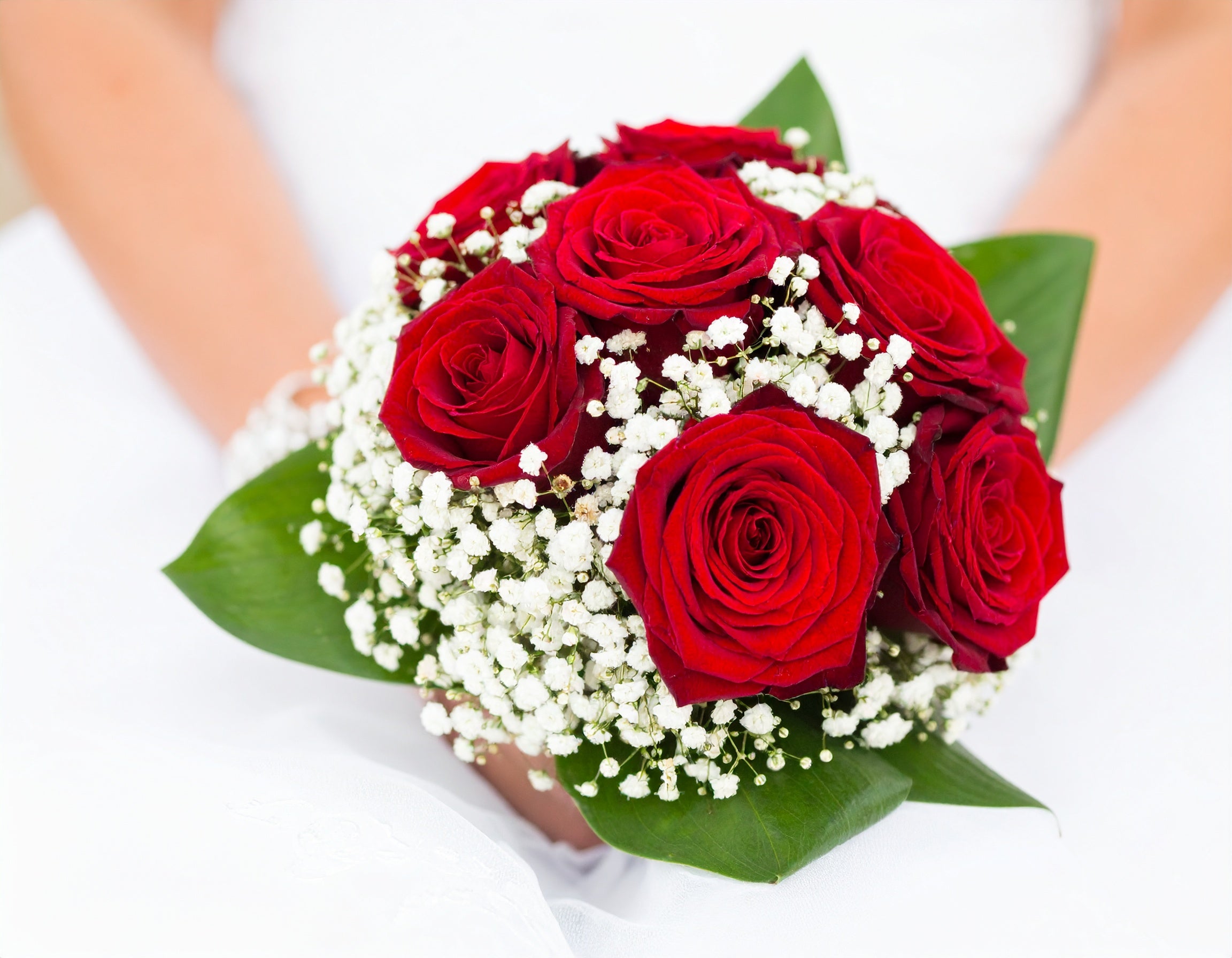 FOREVER YOURS BRIDESMAID BOUQUET
